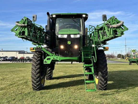 Image of John Deere R4045 equipment image 1