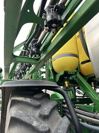 Image of John Deere R4045 equipment image 4