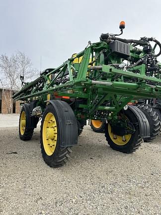 Image of John Deere R4045 equipment image 3