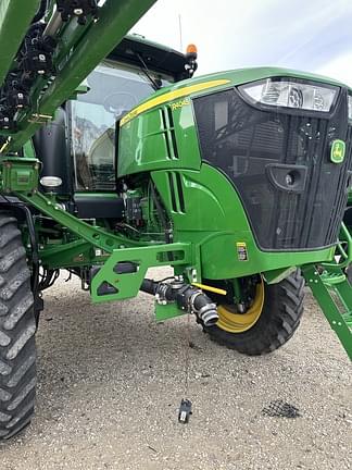 Image of John Deere R4045 equipment image 2