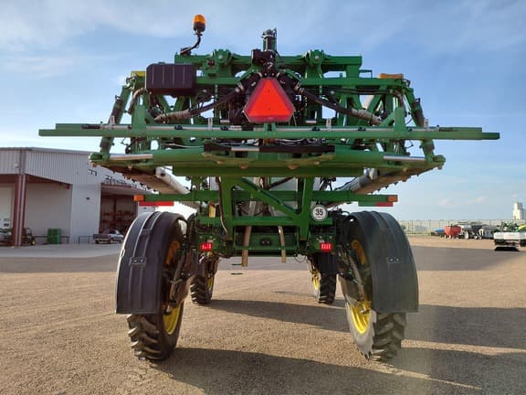 Image of John Deere R4045 equipment image 3