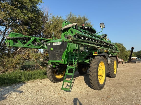 2019 John Deere R4045 Equipment Image0