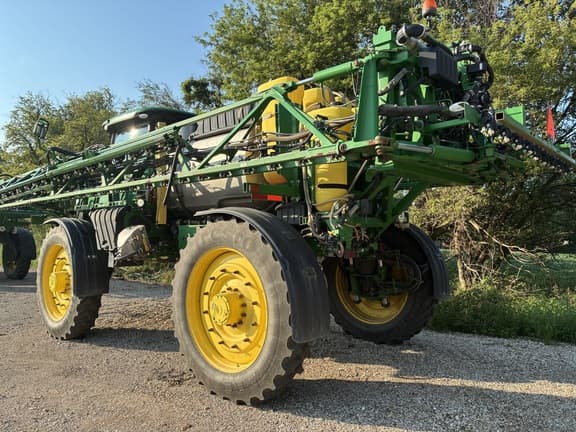 Image of John Deere R4045 equipment image 2