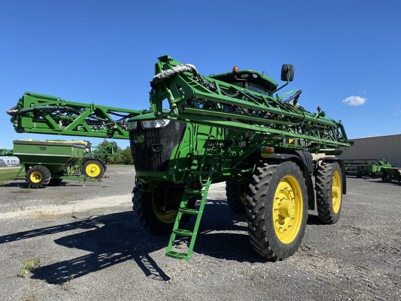 Main image John Deere R4045