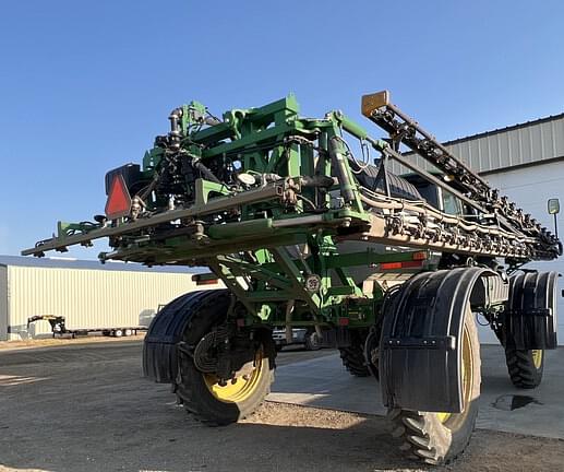 Image of John Deere R4045 equipment image 3
