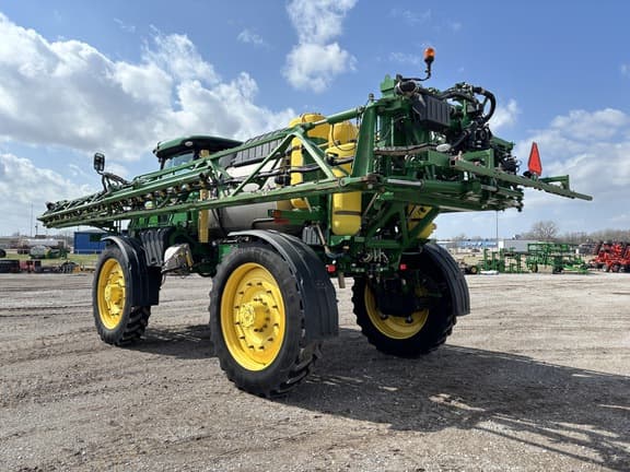 Image of John Deere R4045 equipment image 2