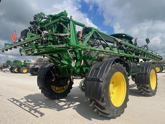 Image of John Deere R4045 equipment image 1