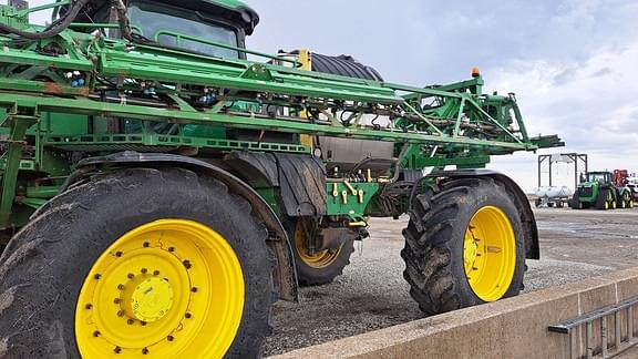 Image of John Deere R4045 equipment image 2