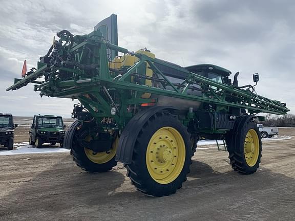 Image of John Deere R4045 equipment image 3