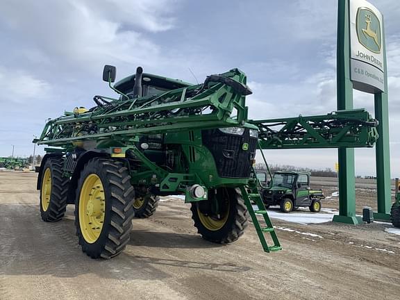 Image of John Deere R4045 equipment image 1