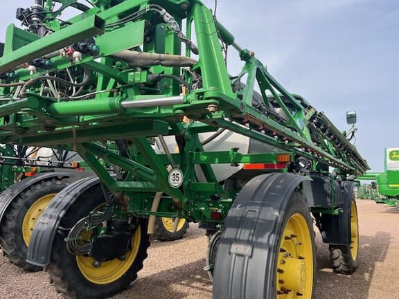 Image of John Deere R4045 equipment image 3