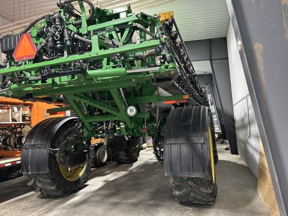 Image of John Deere R4045 equipment image 1