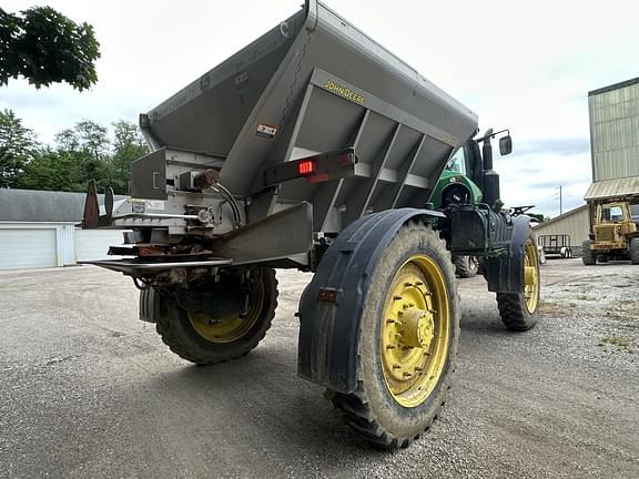Image of John Deere R4045 equipment image 4