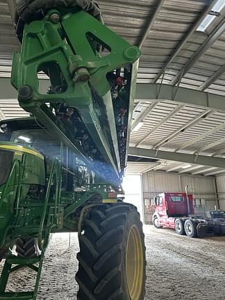 Image of John Deere R4045 equipment image 4