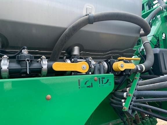Main image John Deere R4045 27