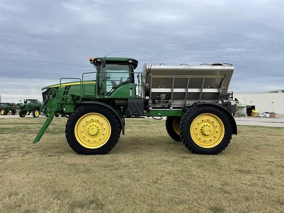 Image of John Deere R4045 equipment image 1