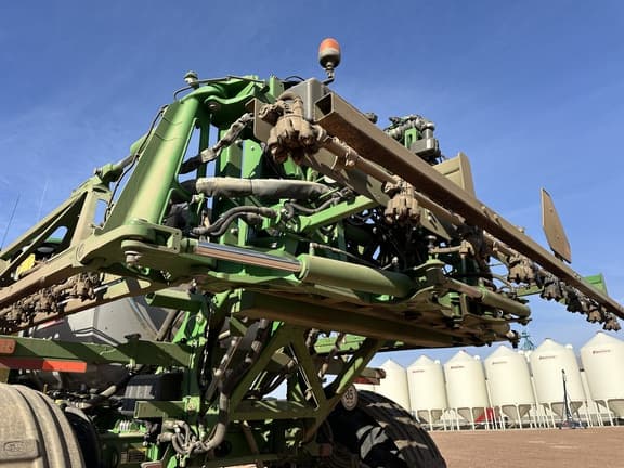 Image of John Deere R4045 equipment image 1