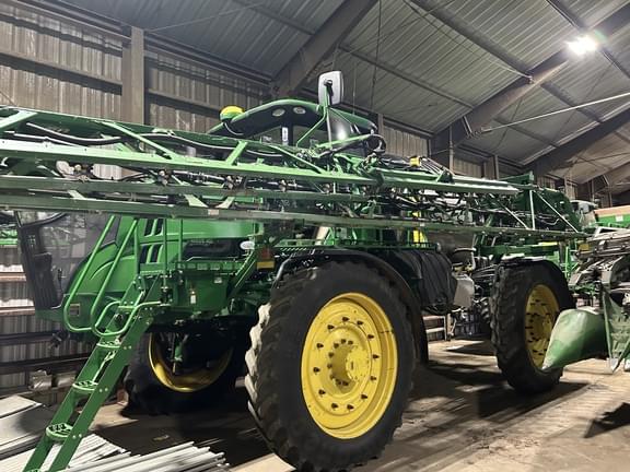 Image of John Deere R4045 equipment image 1