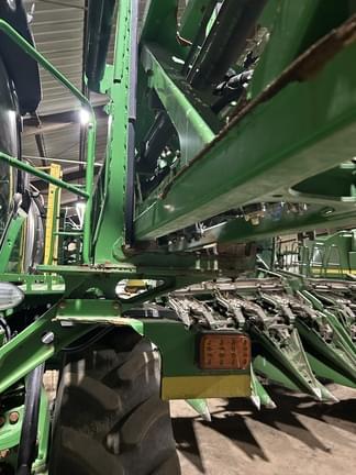 Image of John Deere R4045 equipment image 2