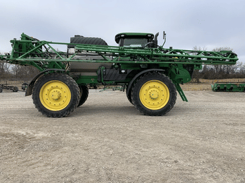 Main image John Deere R4045