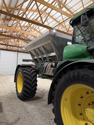 Image of John Deere R4045 equipment image 2