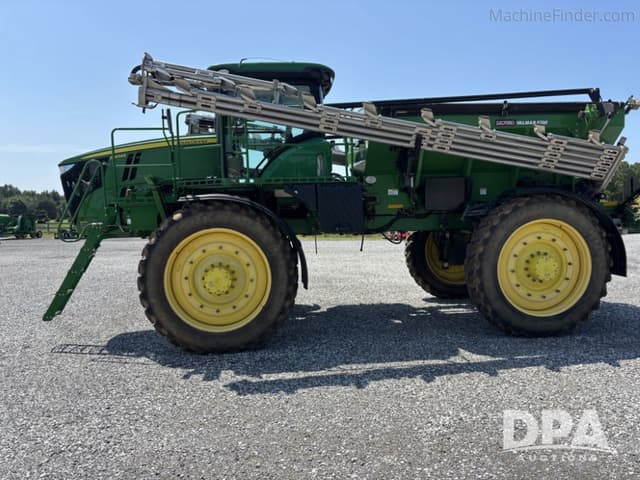 Image of John Deere R4045 equipment image 1