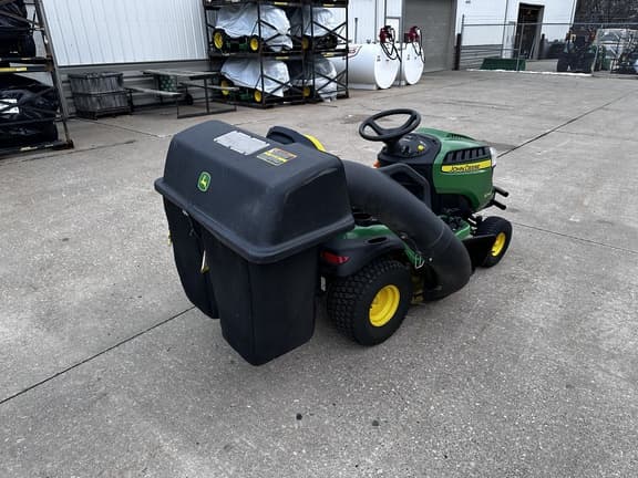 Image of John Deere S240 equipment image 4