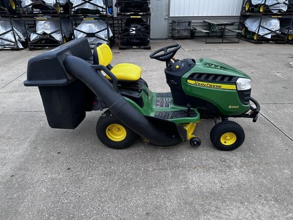 Image of John Deere S240 equipment image 3