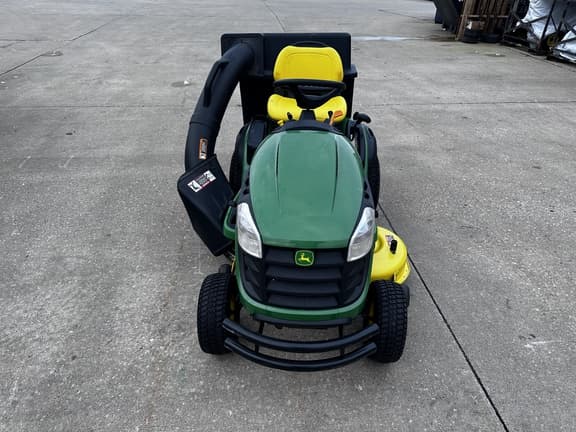 Image of John Deere S240 equipment image 1