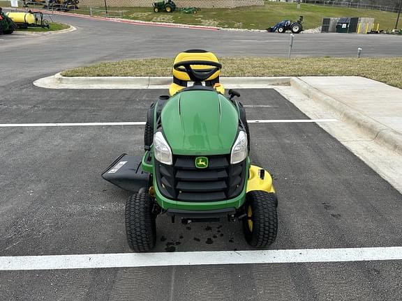 Image of John Deere S240 equipment image 2