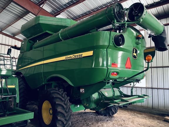 Image of John Deere S760 equipment image 2