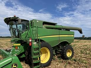 Main image John Deere S760 0