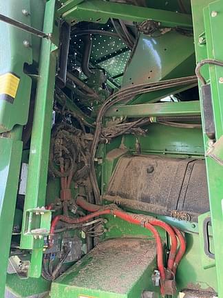 Image of John Deere S760 equipment image 4