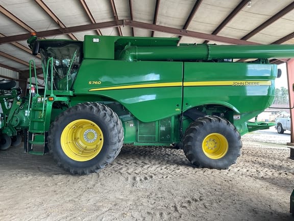 Main image John Deere S760
