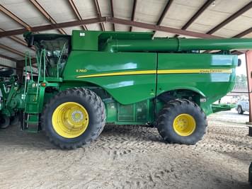 Main image John Deere S760