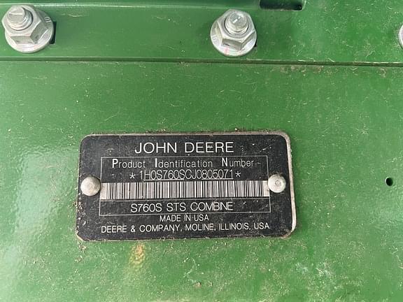 Image of John Deere S760 equipment image 1