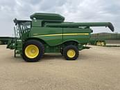 Thumbnail image John Deere S760 0