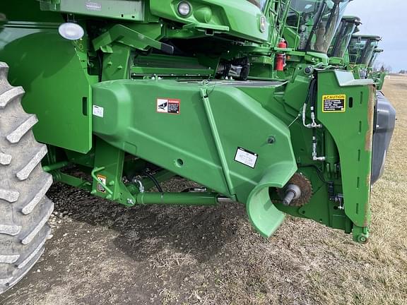 Image of John Deere S760 equipment image 4