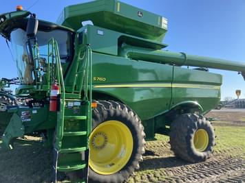 Main image John Deere S760