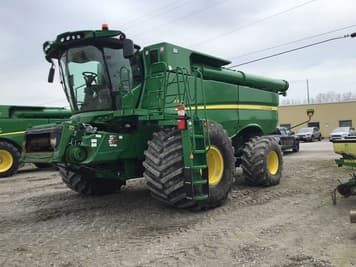 Main image John Deere S760