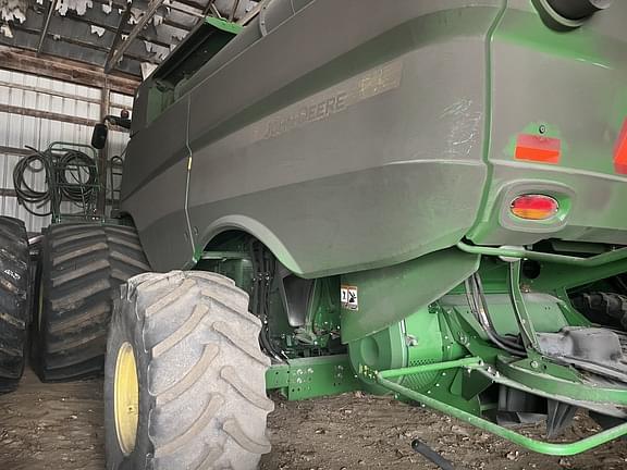 Image of John Deere S760 Primary image