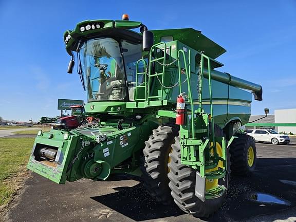 Image of John Deere S760 equipment image 1