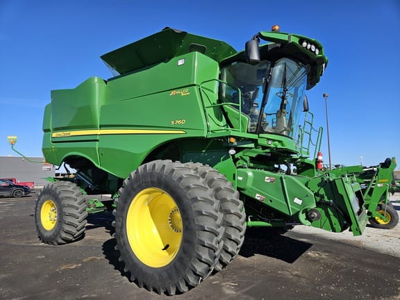 Main image John Deere S760