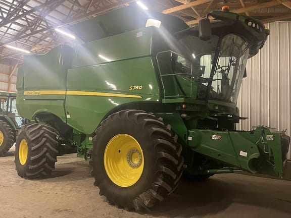 Main image John Deere S760