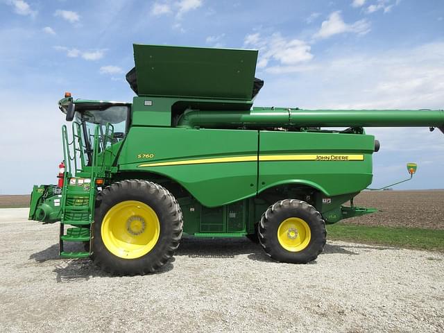 Image of John Deere S760 equipment image 1