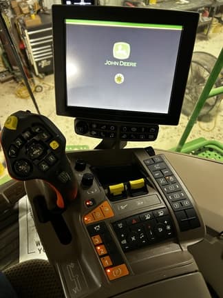 Image of John Deere S760 Image 1