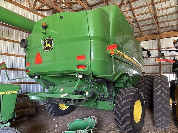 Image of John Deere S760 equipment image 1