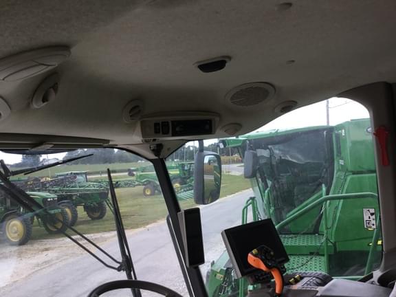 Image of John Deere S760 equipment image 2
