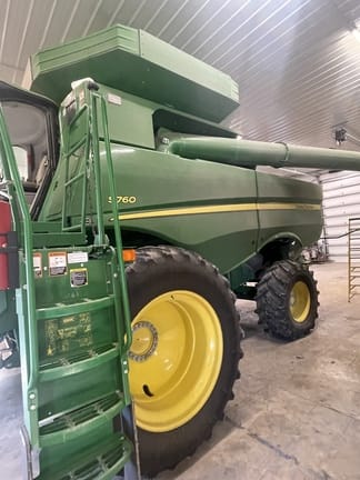 Main image John Deere S760