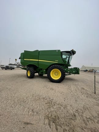 Main image John Deere S760